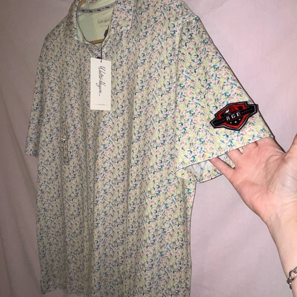 Walter Hagen Floral Button Down Shirt - Picture 2 of 7